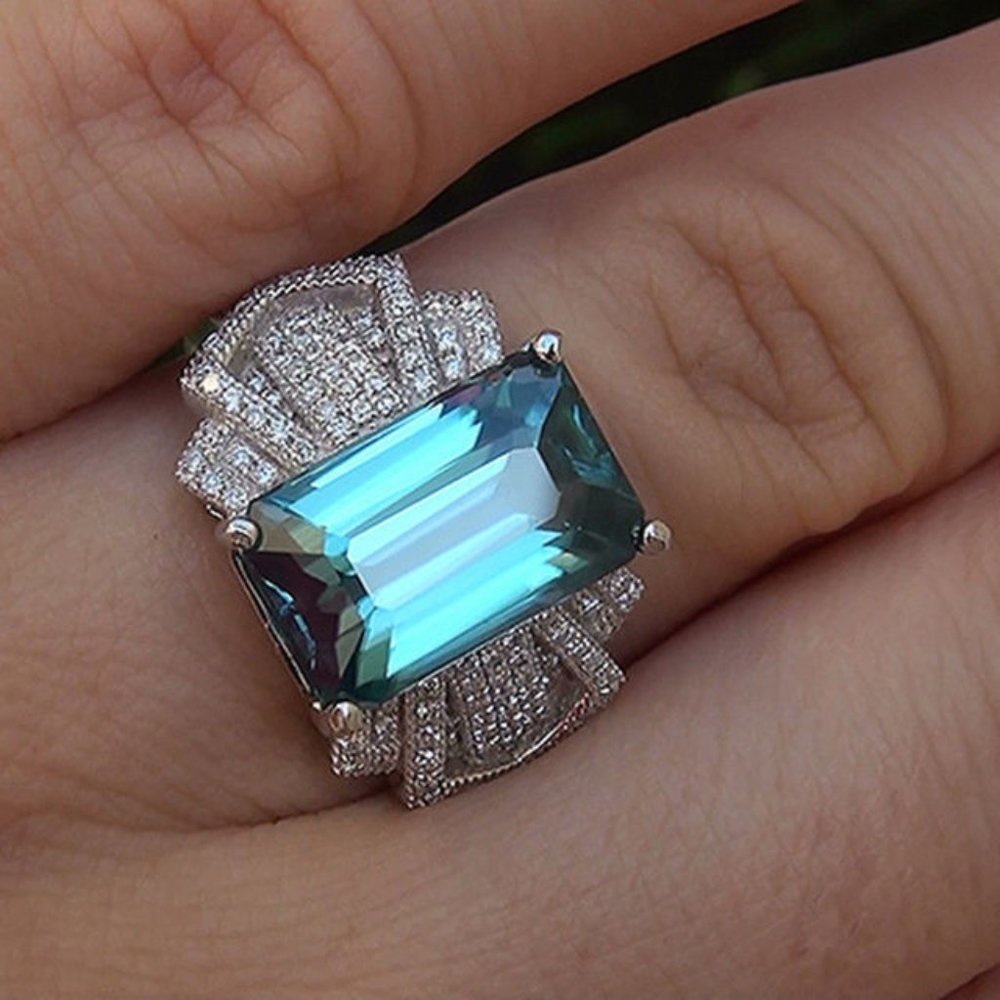 18K White Gold Blue Topaz Diamond Radiant Cut Ring - Picture 1 of 5